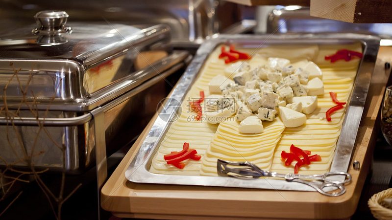 揭秘休闲食品批发：厂家直销背后的价格真相